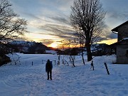 76 Pestando neve e godendoci il tramonto